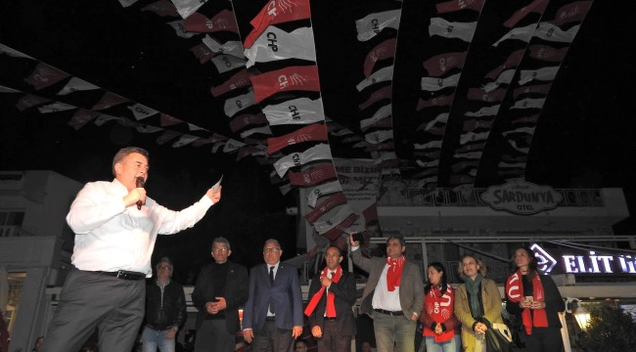 Oran Alaçatılılar'a sordu: "Belediyenizi kapatanlardan hesap soracak mısınız?"