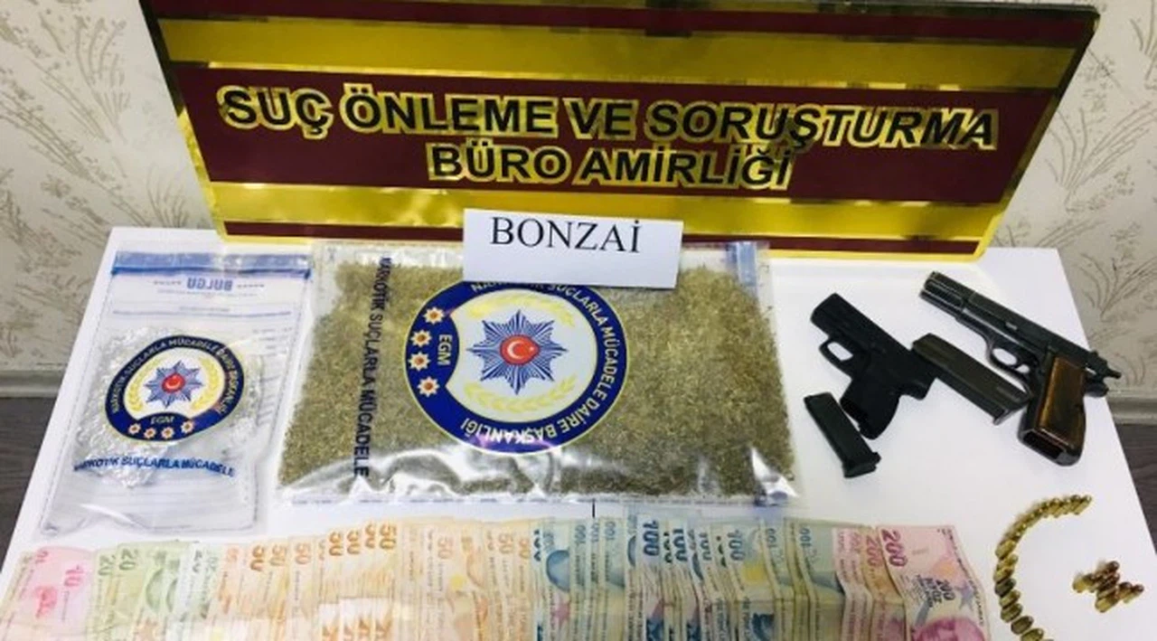 Polis uyuşturucu satıcılarına göz açtırmıyor