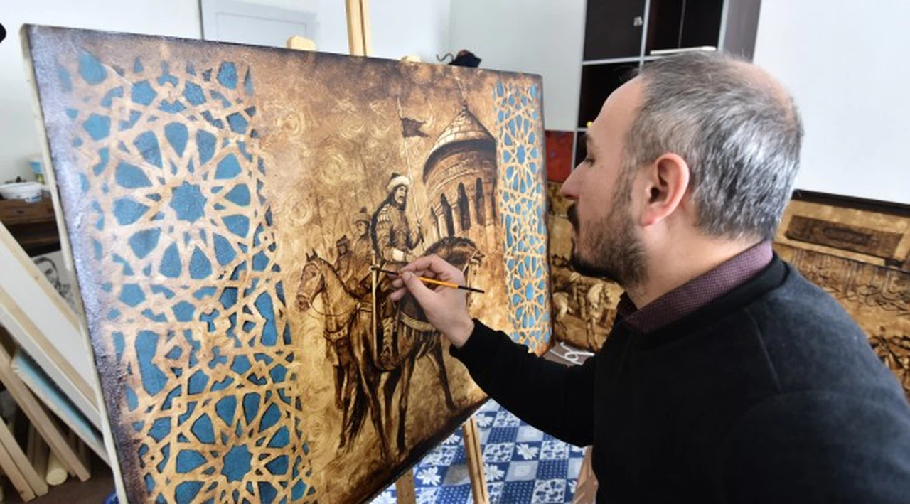 Tutkal ve ziftle sanat eserleri oluşturuyor