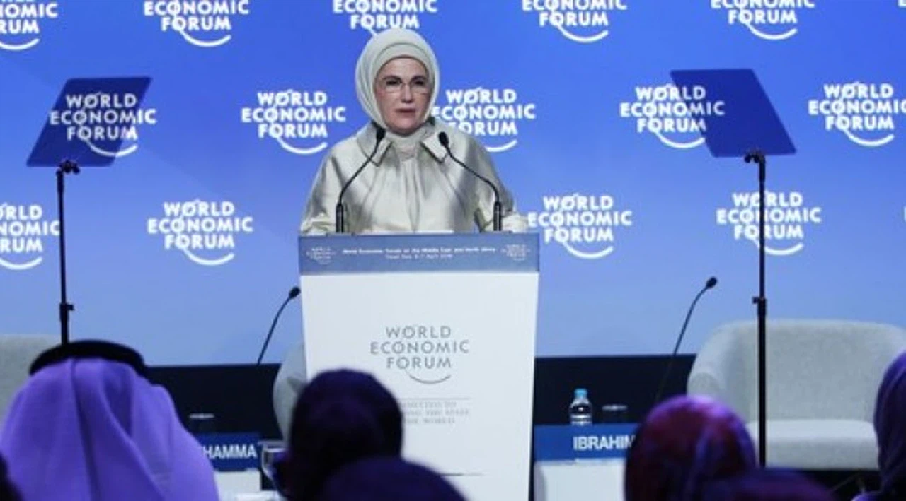Emine Erdoğan: Ortadoğu gençleri, aklı hür, vicdanı hür bir gençlik olmalı