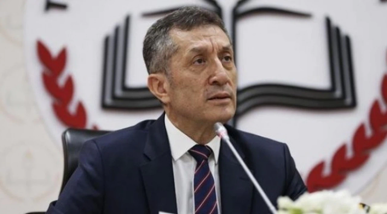 Ziya Selçuk: Çocuklar çocuk gibi davranmıyor