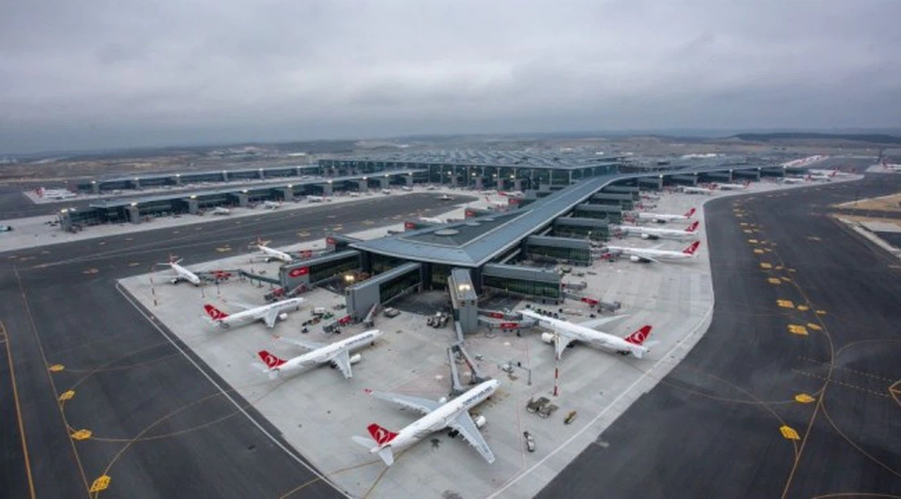 Bloomberg: İstanbul Havalimanı'nın hisseleri satılacak, görüşmeler gizlilik içerisinde yapılıyor