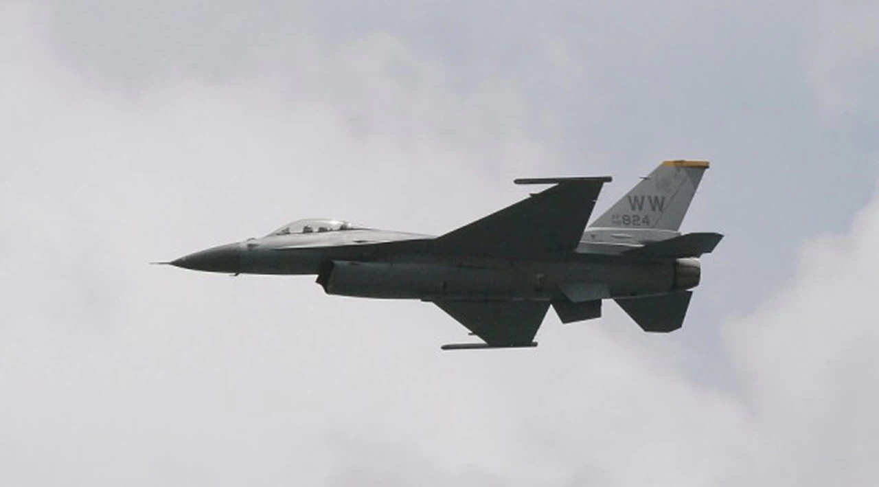 Bulgaristan Başbakan Yardımcısı Karakaçanov: ABD'nin F-16'lar için talep ettiği fiyat abartılı