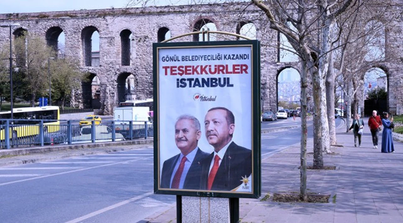 Kaplan: AK Parti'deki toplantıda 'Gerekçeler iyi anlatılmalı, 'İmamoğlu mağdur edildi' algısı kırılmalı' dendi