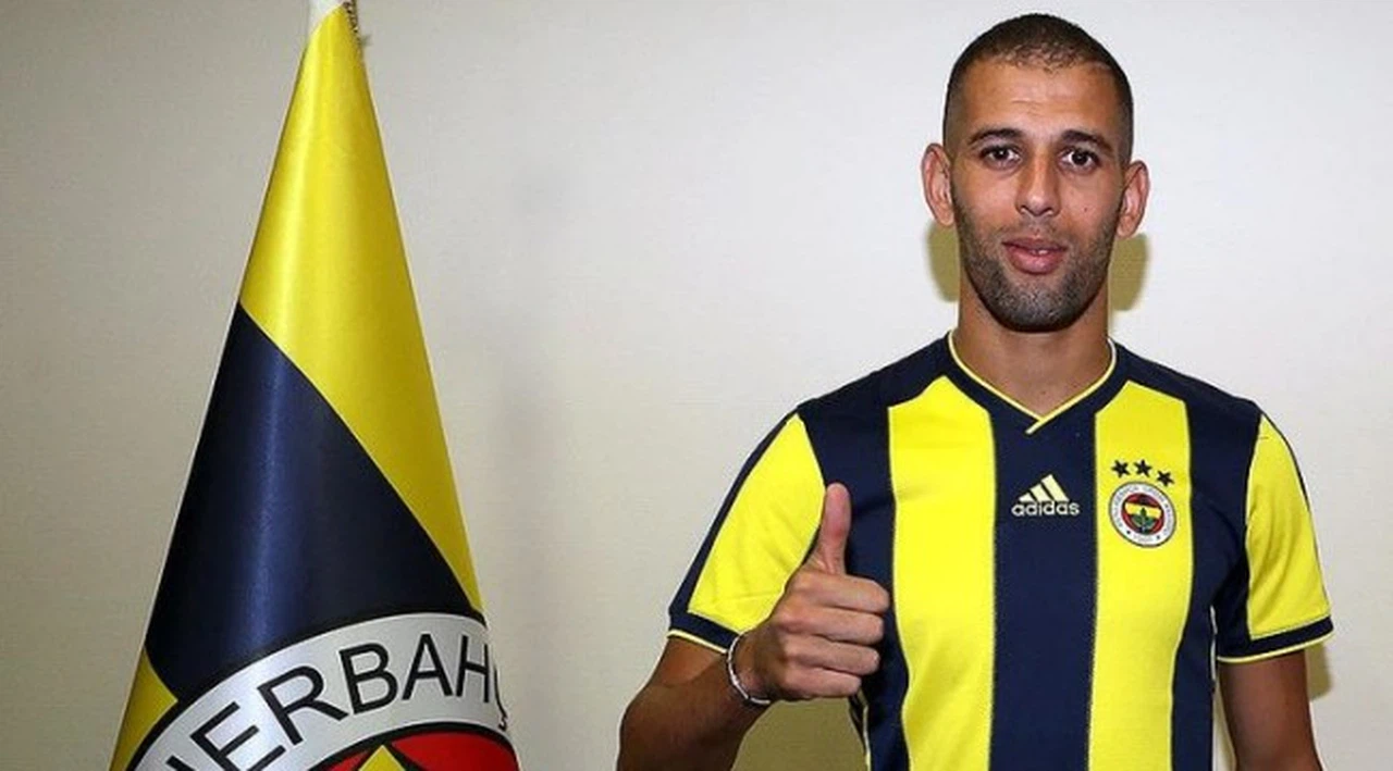 Sporting, Islam Slimani'yi kadrosuna katmaya hazırlanıyor