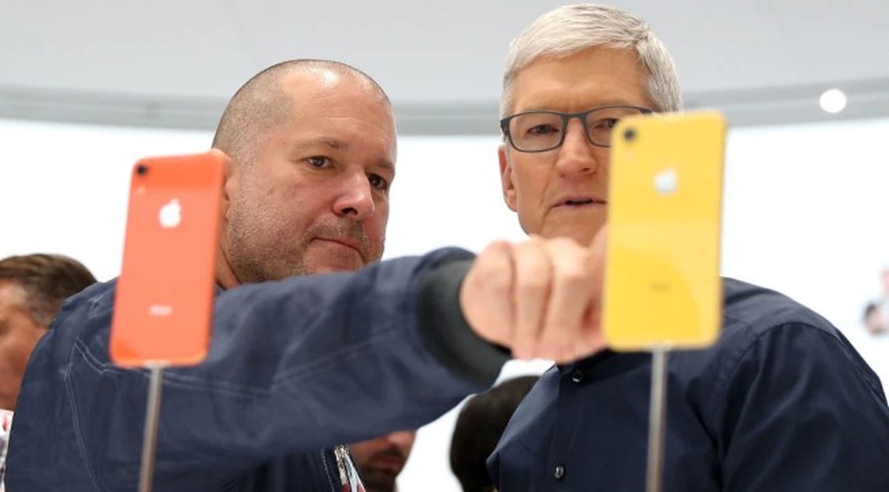 Apple'da bir dönemin sonu: Baş tasarımcı Jony Ive 27 yıl sonra görevini bırakıyor