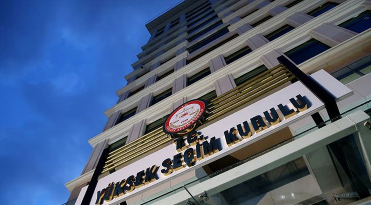 Erdoğan'ın eski danışmanı: YSK'nın iptal kararı da yarışıyor bu sandıkta