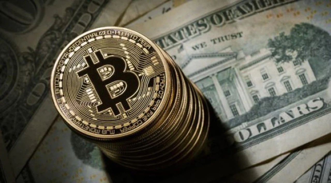 Facebook etkisiyle Bitcoin bu ay 10 bin doları görebilir