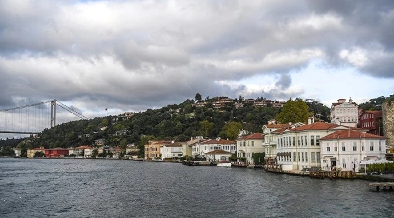 Gayrimenkul danışmanı Başaran: İstanbul Boğazı'ndaki 600 yalının 100'ünü yabancılar aldı