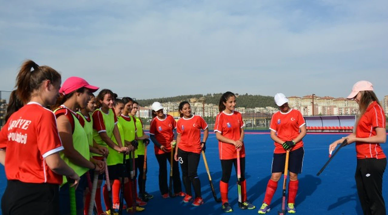 Hokeyin Sultanları, Avrupa Şampiyonası için yola çıkıyor