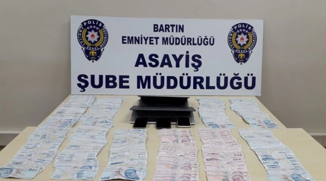 Aile boyu şebeke çökertildi: 14 yaşındaki kızlarını şantaj için kullanmışlar
