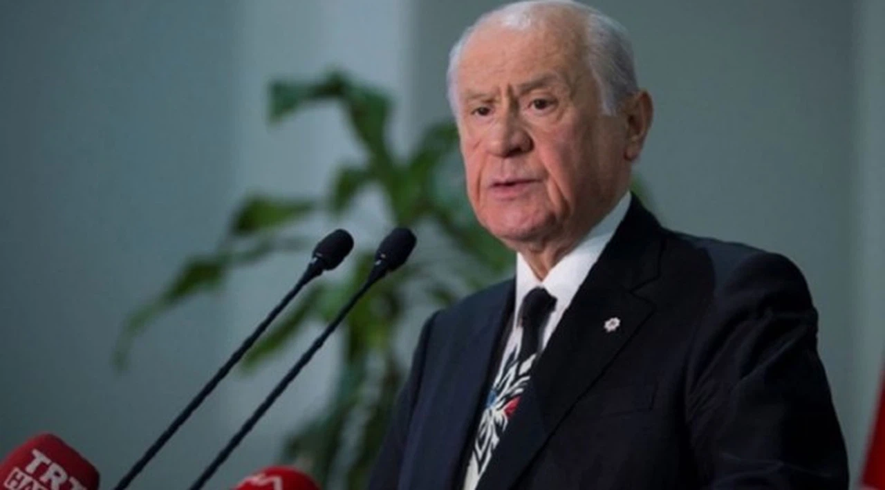 Bahçeli: 'Eski sisteme dönelim' diyenler FETÖ ile irtibatlı