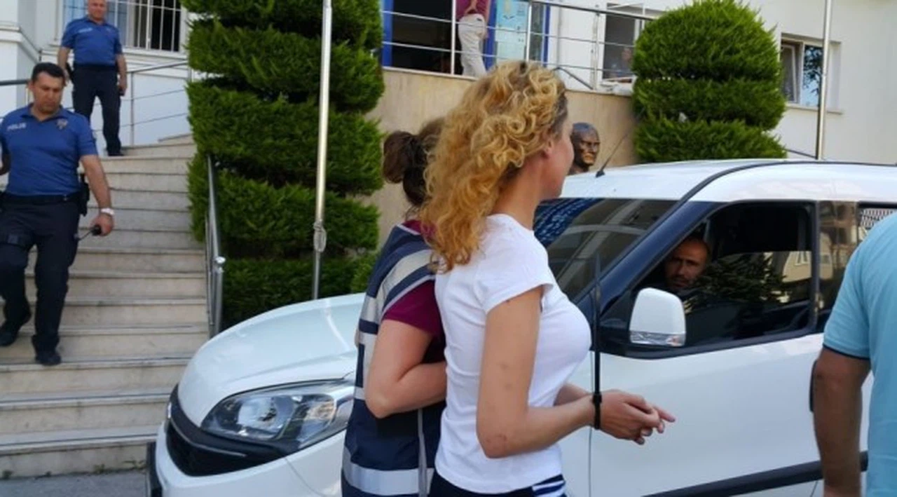 Bursa'da bir genç, '2003 yılı bacak güzeli'nin evinde öldürüldü