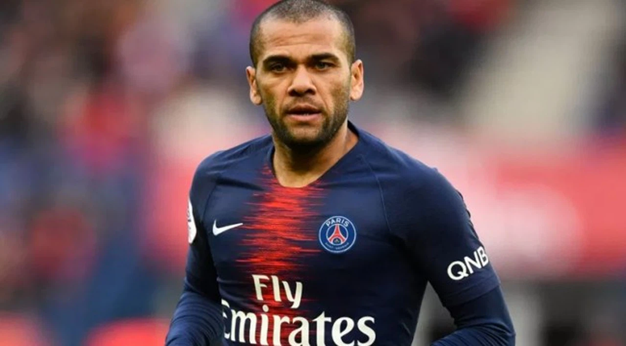 Dani Alves: "İş arıyorum, özgeçmişimi nereye gönderiyorum?"