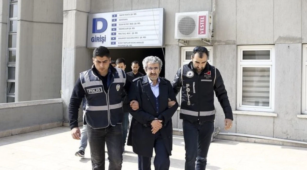 Eski ÖSYM Başkanı Ali Demir: Soruların nasıl çalındığını ben de merak ediyorum