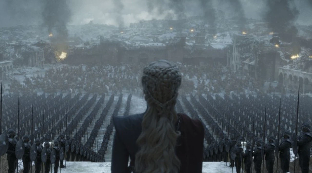 Game Of Thrones yazarı George R.R. Martin, final bölümünü beğenmeyenlere kızdı: Delilik