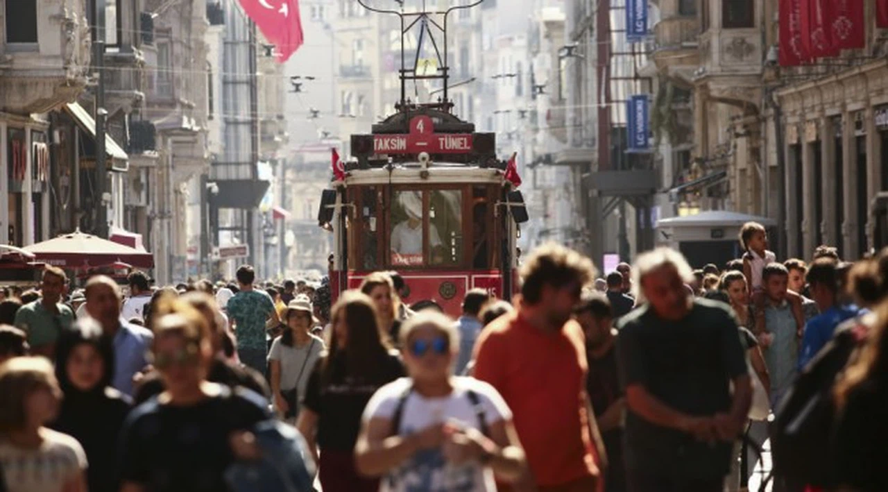 İstanbul Valiliği kentteki Suriyeli göçmenler için tarih verdi