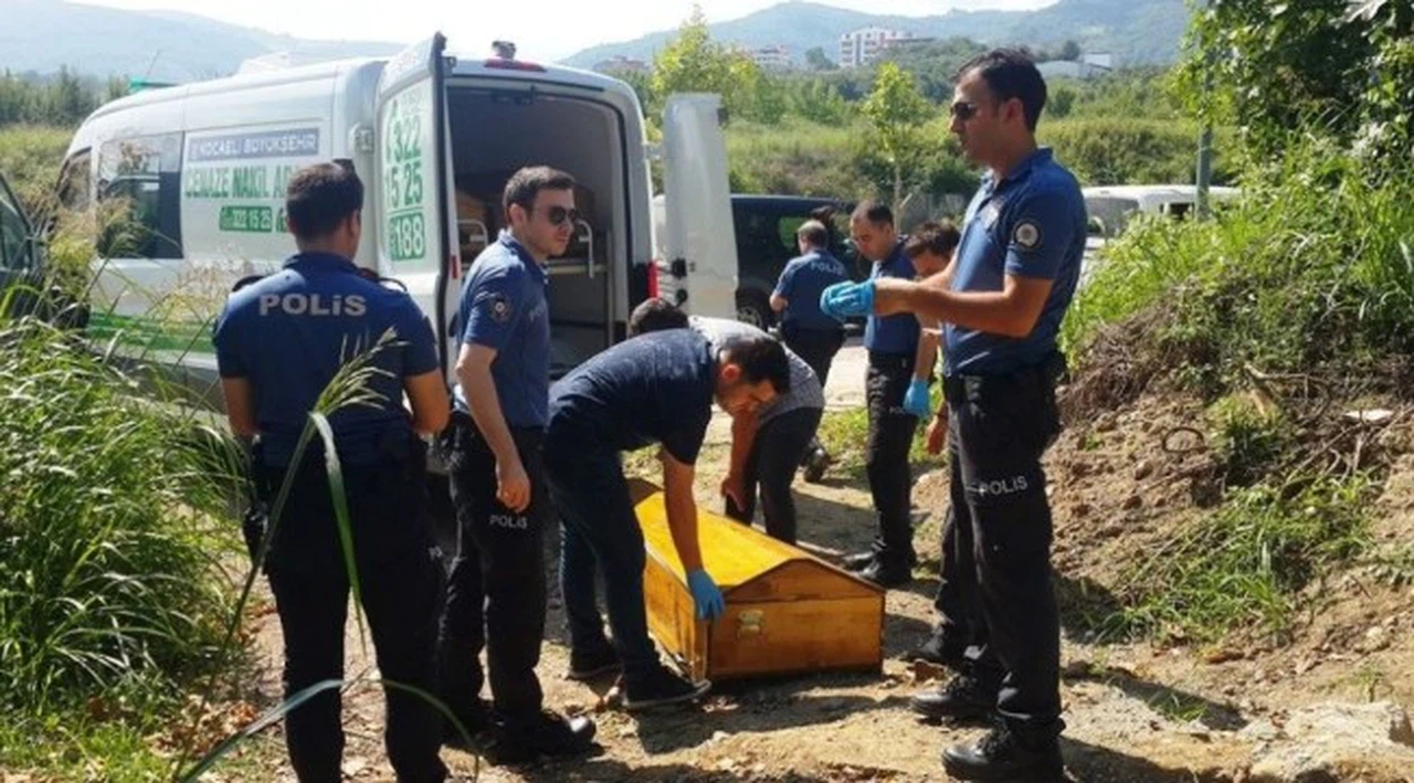 İşten çıkarılınca bunalıma girdi, ailesine mektup yazıp intihar etti