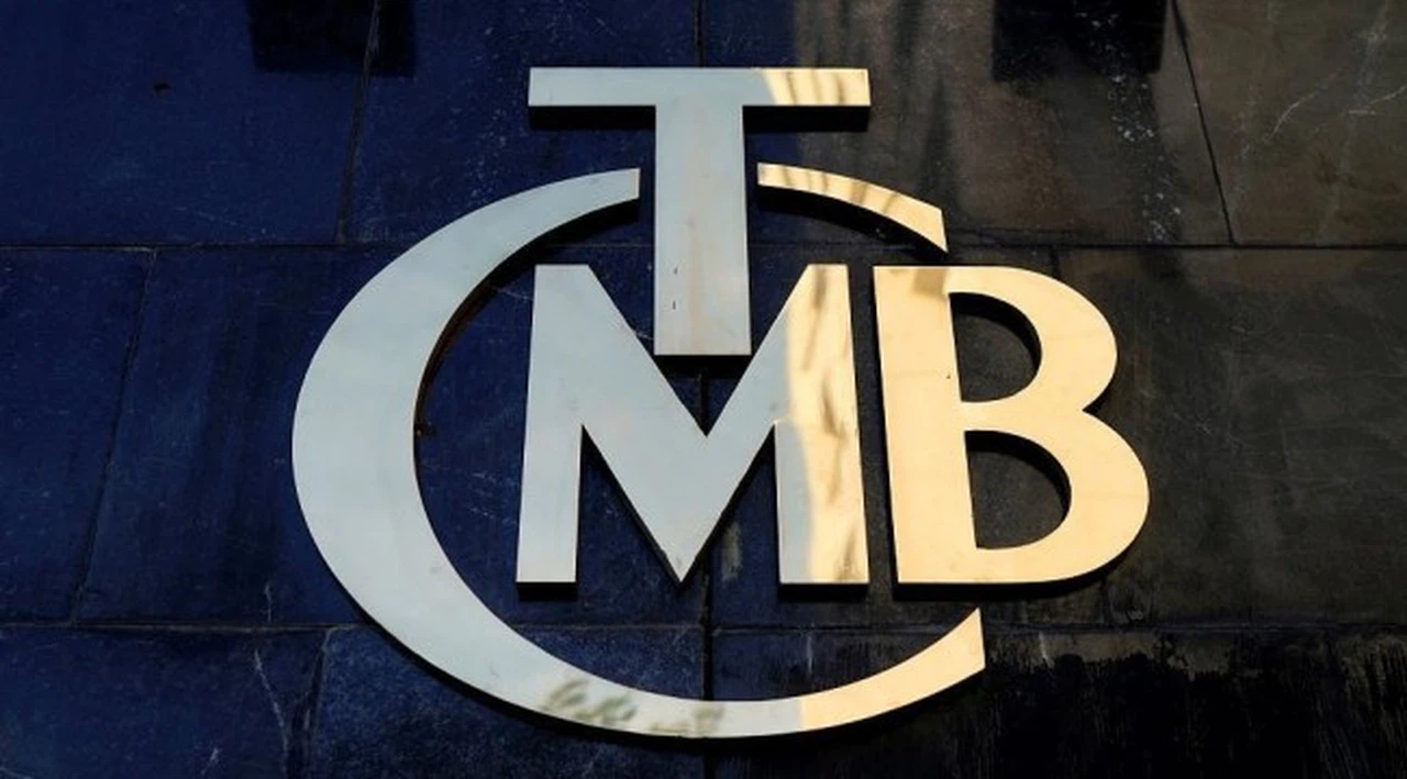 Merkez Bankası anketi: Yıl sonu TÜFE 15.01'e, dolar 6.14'e geriledi