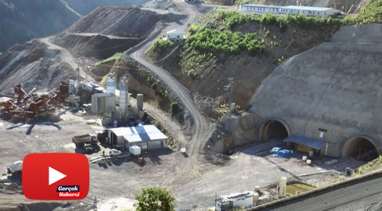 Türkiye'nin en uzun 3. tünelinde kazı çalışmaları tamamlandı