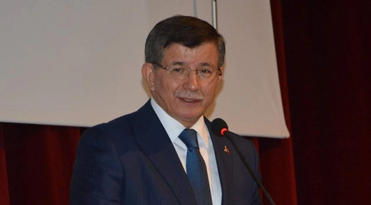 Ahmet Davutoğlu'ndan Salda Gölü ve Kaz Dağları paylaşımı