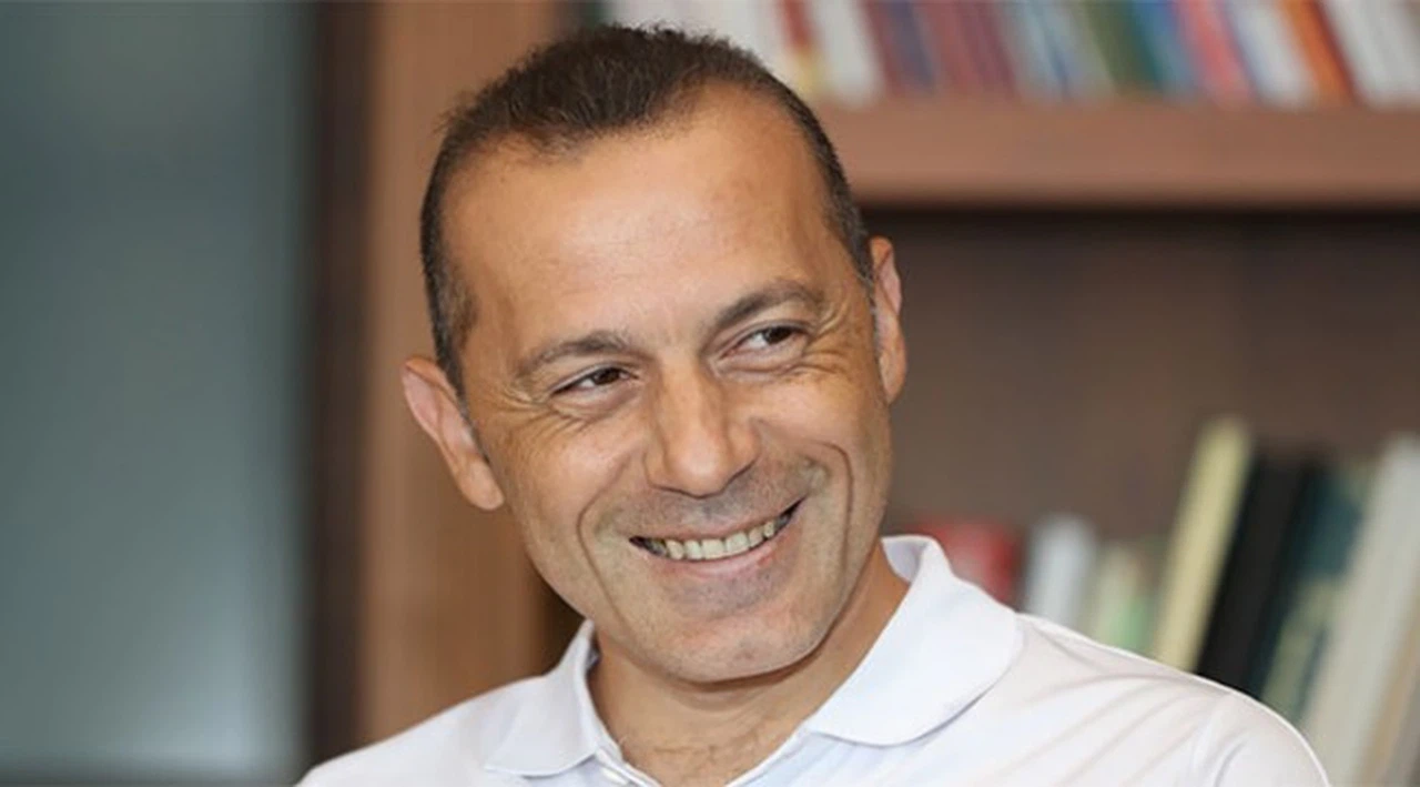 Cüneyt Çakır: 'Ev sahibi olmaktan dolayı mutluyum'