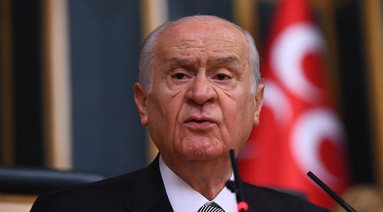 MHP Maltepe ilçe teşkilatı görevden alındı
