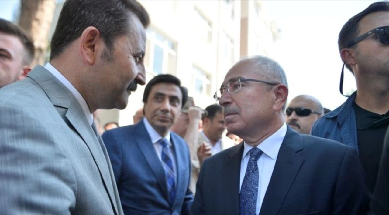 Vali Yaman'dan 'hediye' açıklaması: Tamamen iftira, faturaların hepsi sembolik hediyeleri kapsıyor