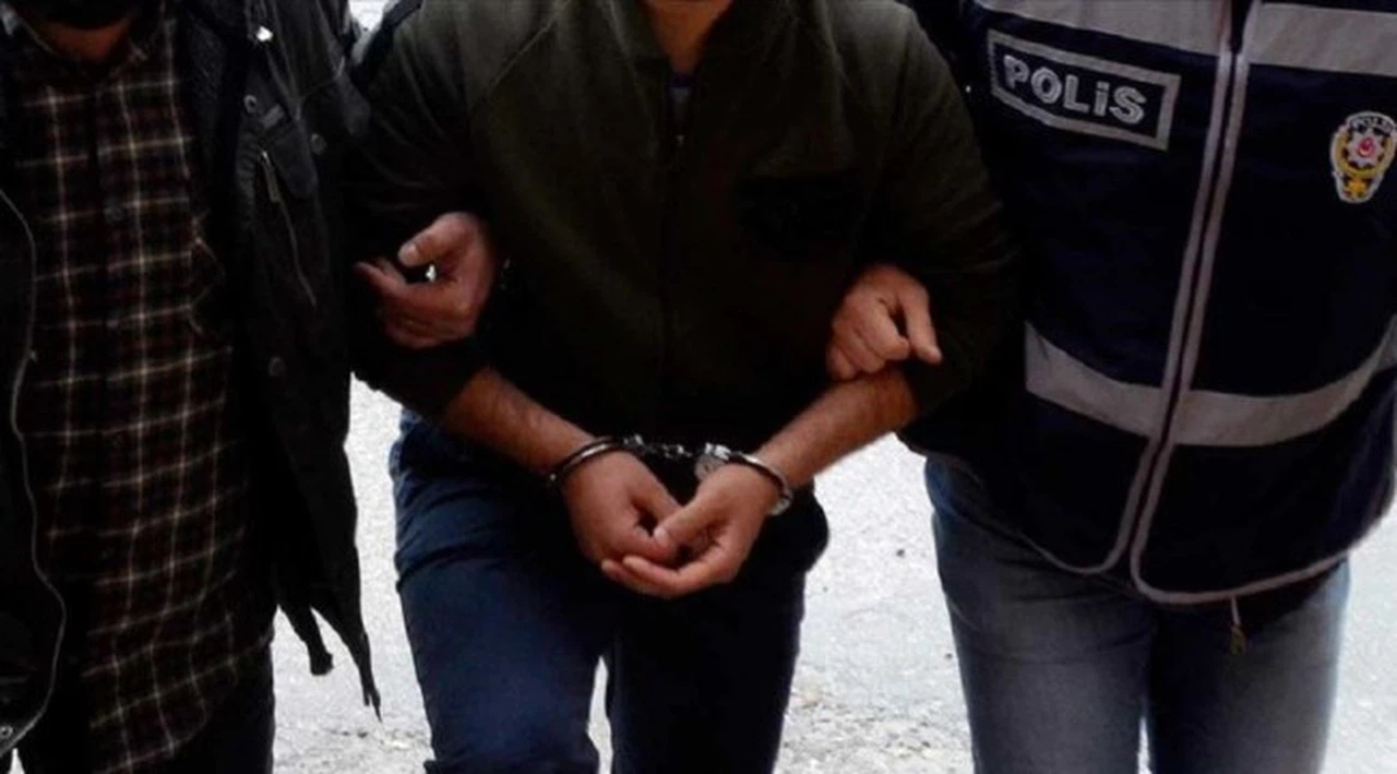 77 asker için FETÖ'den gözaltı kararı