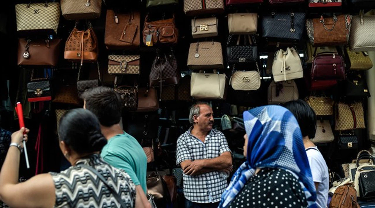 Esnaf Bilgi Sistemi yılbaşında devreye giriyor: İşlemler telefondan yapılacak