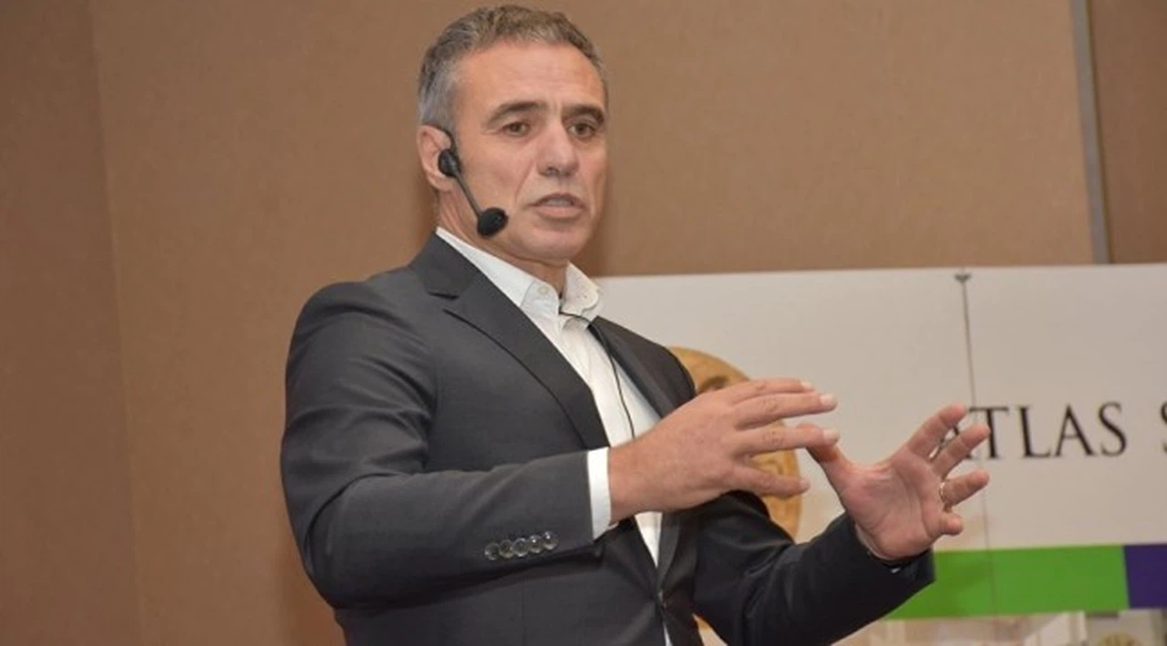 Fenerbahçe Teknik Direktörü Yanal: En güzel şampiyonluklarımız henüz kazanmadıklarımızdır