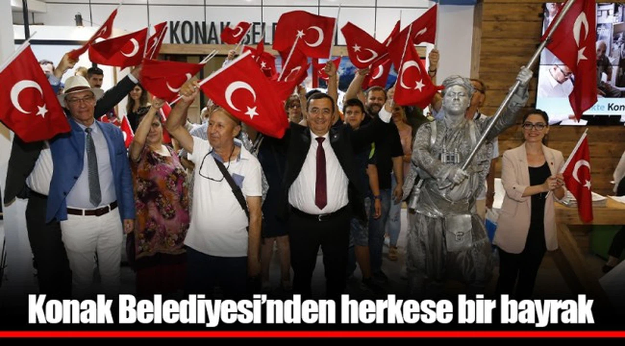 Konak Belediyesi’nden  herkese bir bayrak