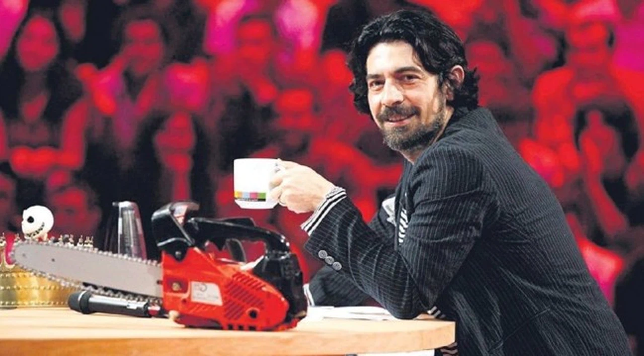 Okan Bayülgen'den 'Neden AKP'ye yanladın?' sorusuna yanıt: Yapma ya, öyle mi görünüyor oradan?