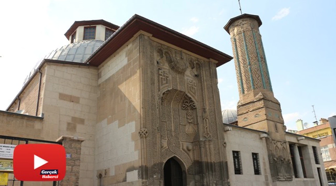 Orta Asya çadır geleneğinin örneği: 'İnce Minareli Medrese'