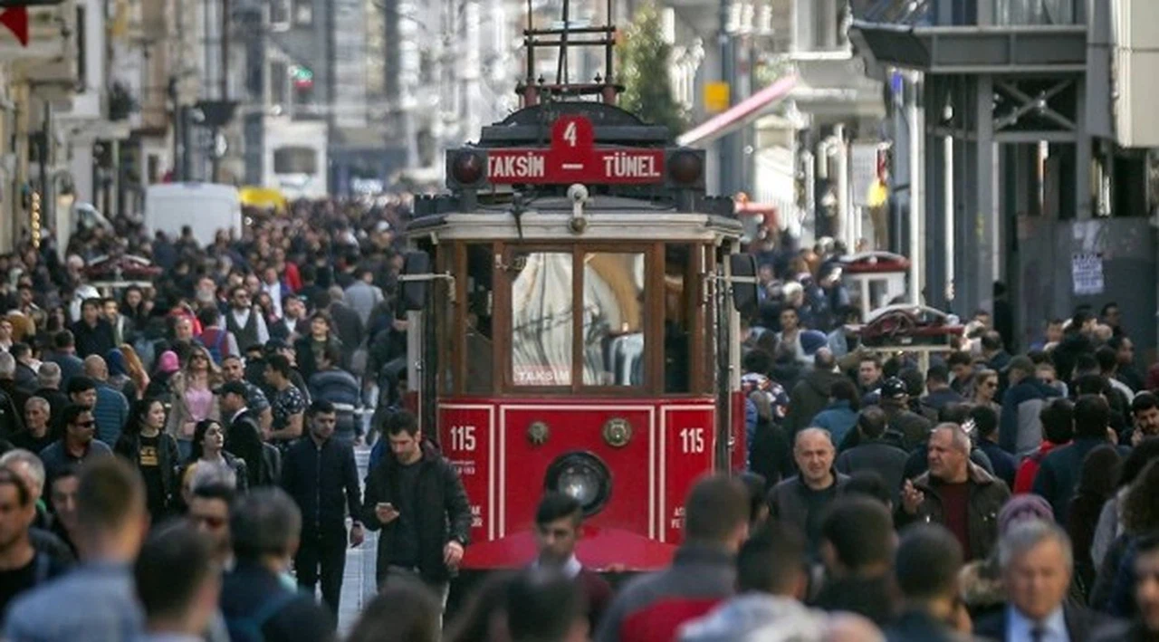 Tarihte ilk kez TÜİK işsizlik rakamı resmi işsizlik rakamının altında kaldı