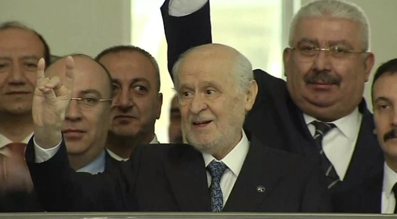 MHP lideri Bahçeli Genel Merkez'de