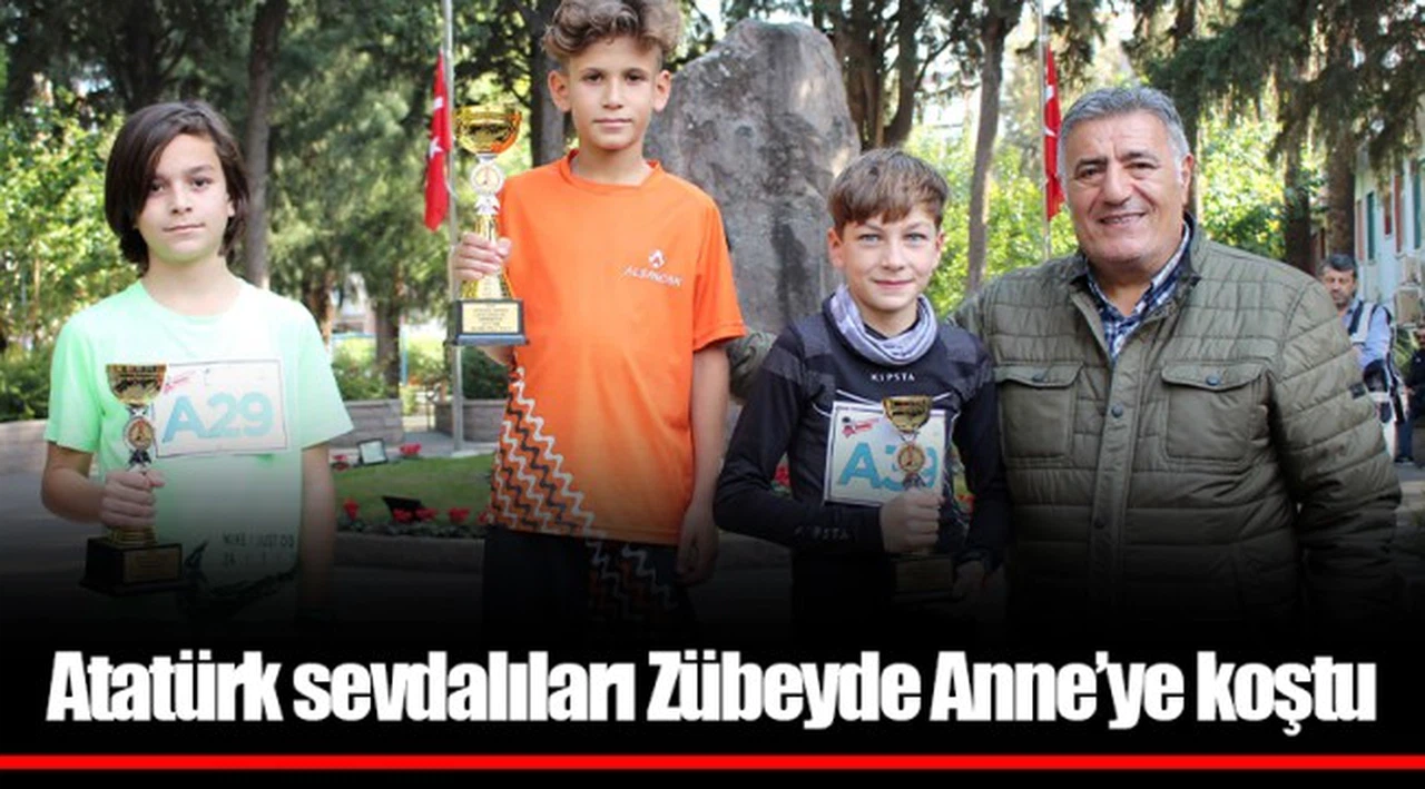 Atatürk sevdalıları Zübeyde Anne’ye koştu