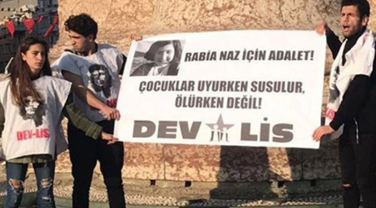 Rabia Naz Vatan için eylem yaparken gözaltına alınan liseliler serbest bırakıldı