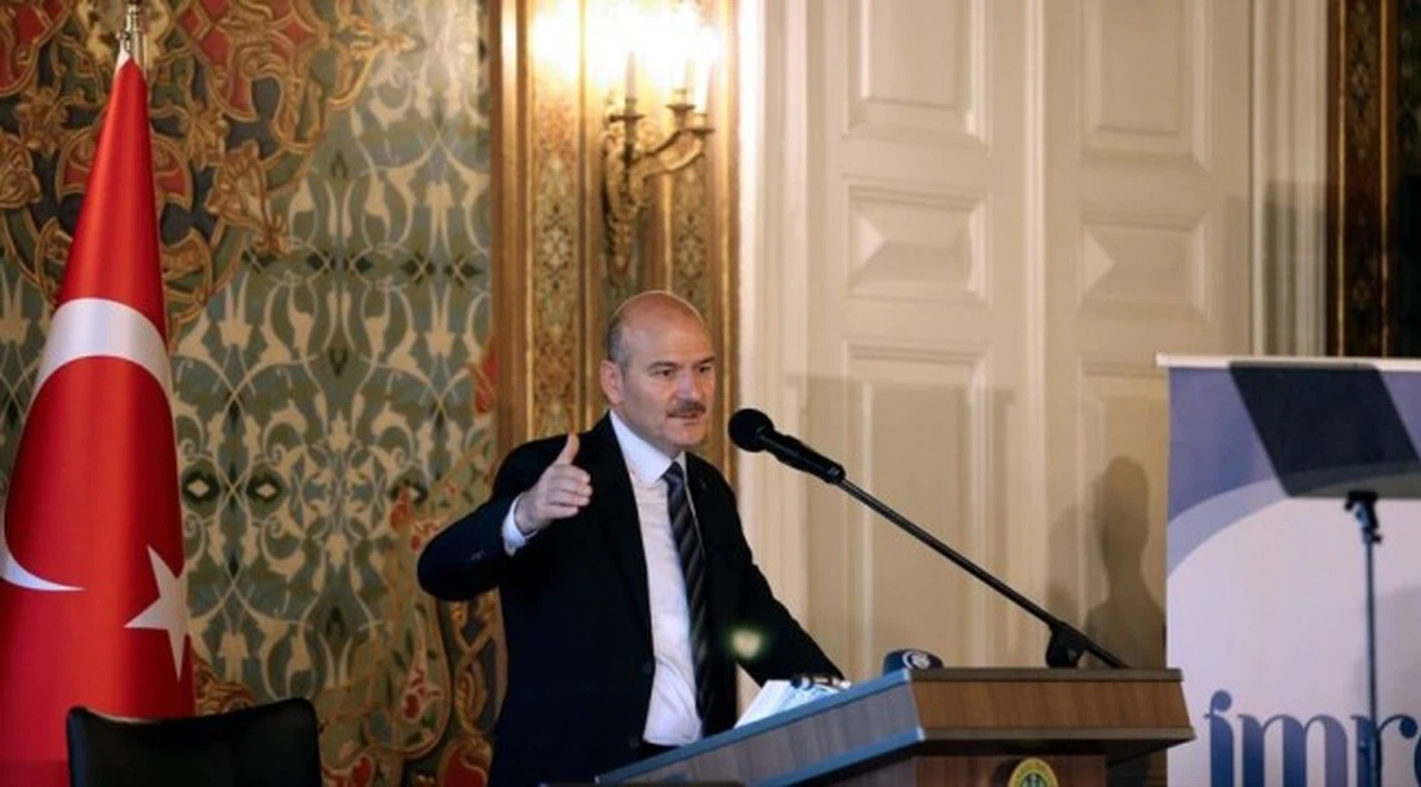 Soylu: Sınırda bekleyen DEAŞ'lı ABD'ye sınır dışı edildi