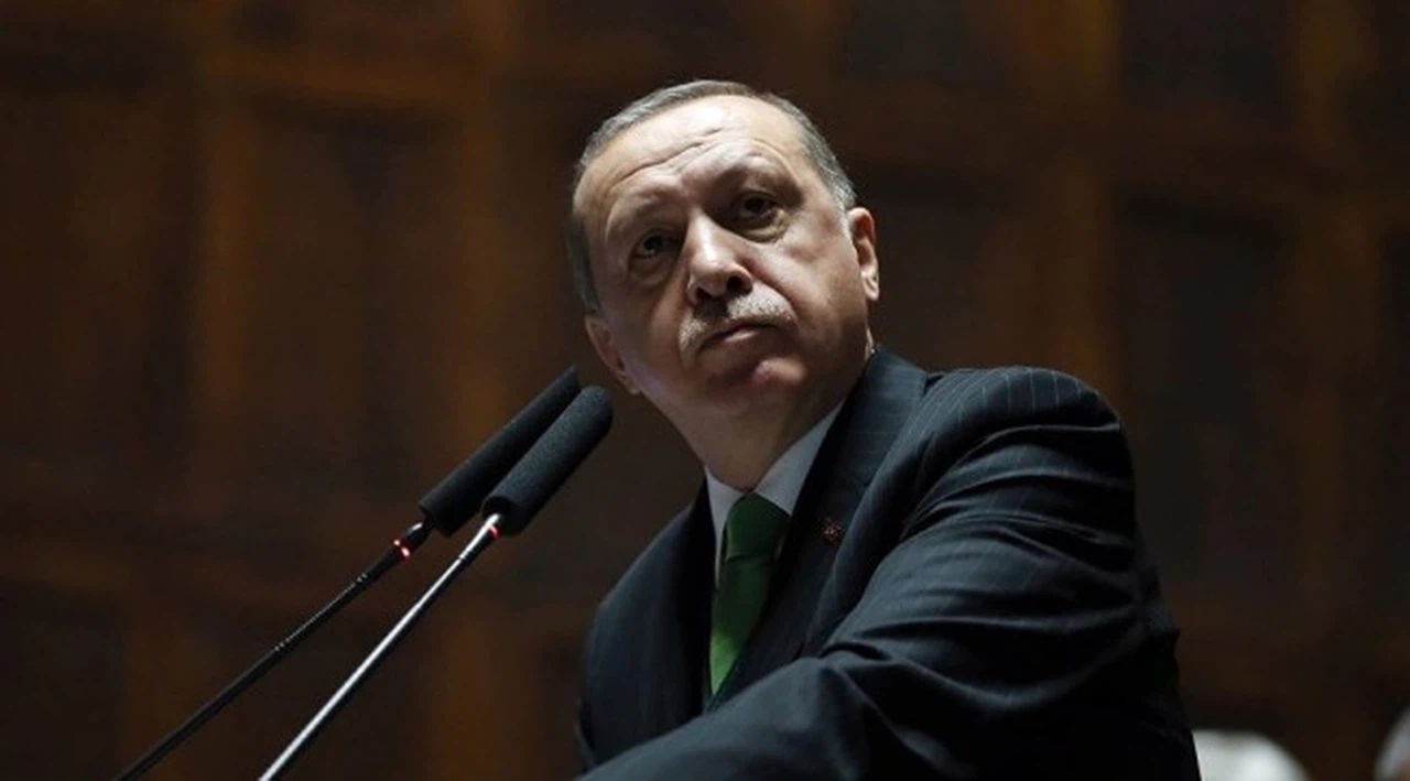Yazar Albayrak: Osmanlı'nın borçlarını Erdoğan ödedi