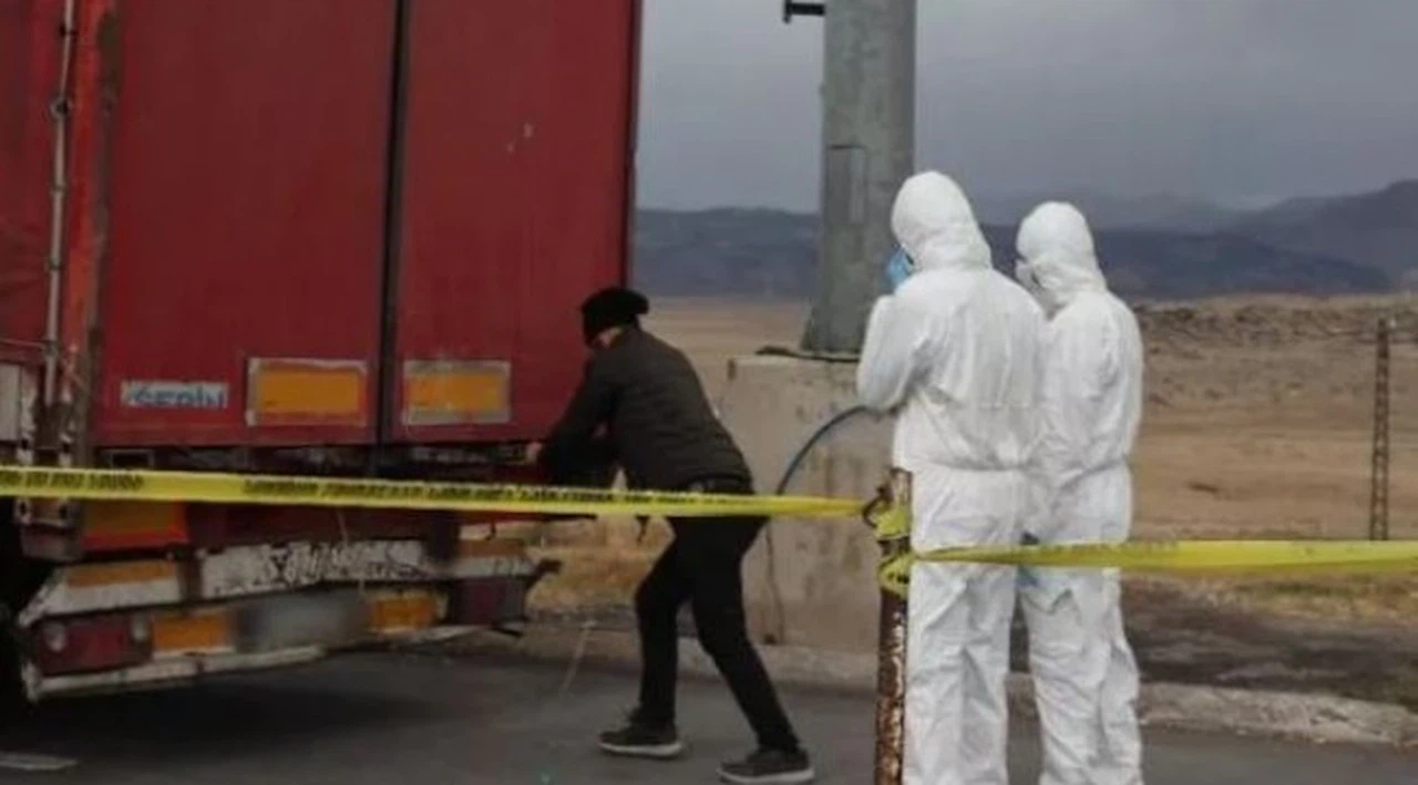 Gürbulak sınır kapısında 18,4 ton siyanür yakalandı