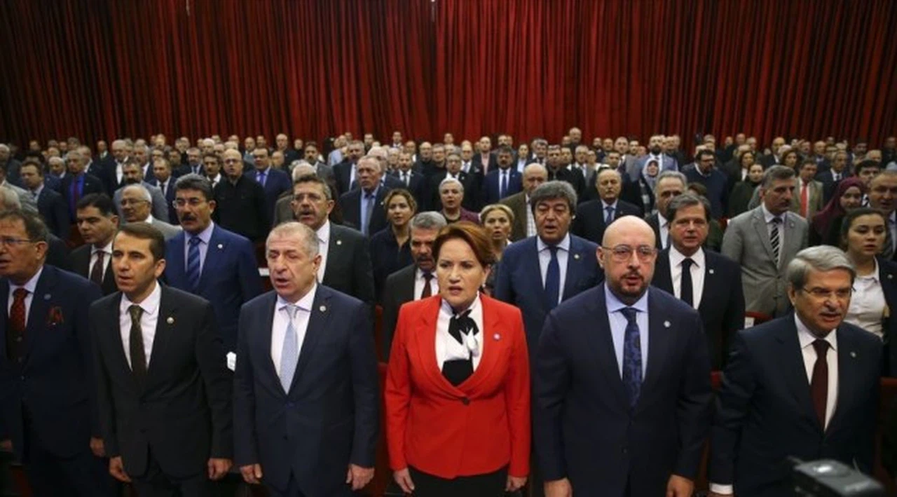 İYİ Parti'den 'Suriyeli Sığınmacıların Ülkelerine Dönüş Çalıştayı': Hiç kimse bizi ırkçılıkla suçlayamaz