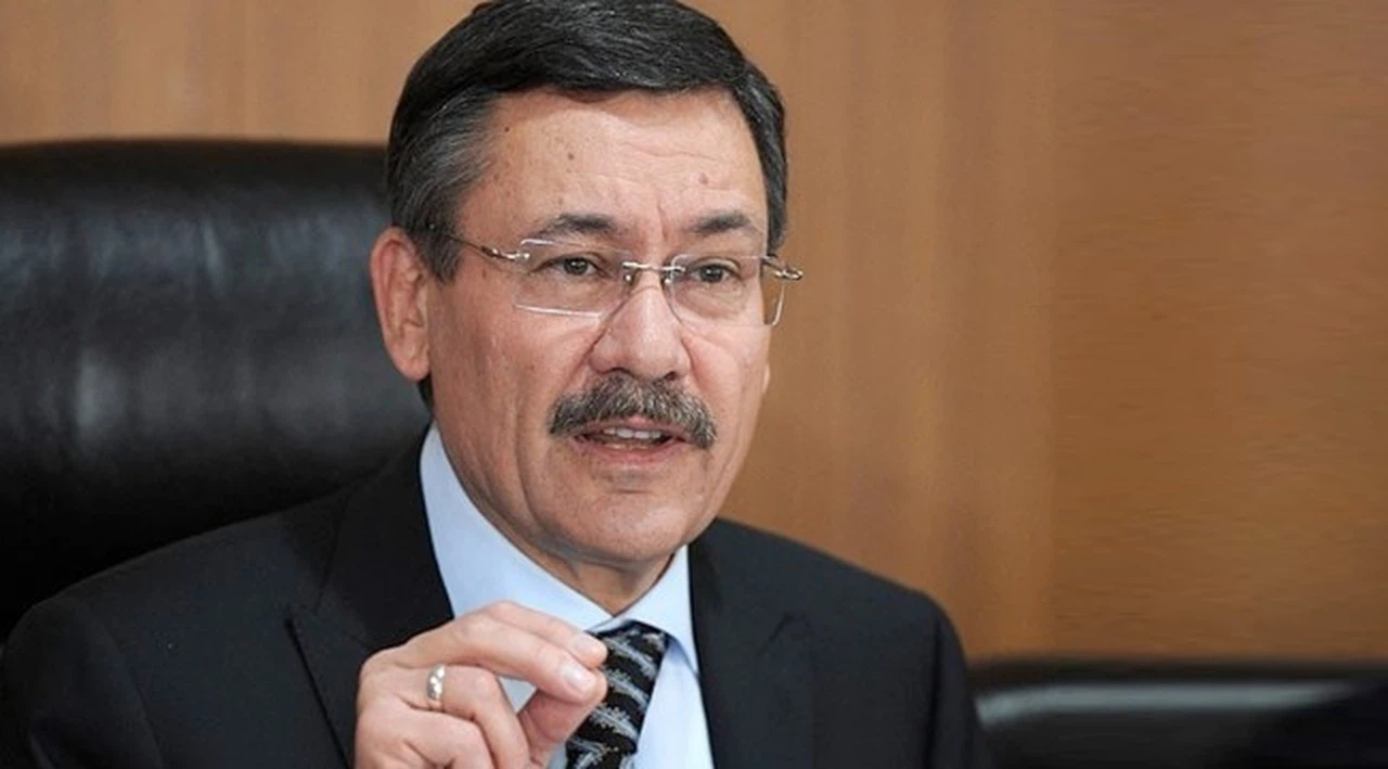 Belediyeden aldıkları başkanlık konutunun aidatını ödemeyen Gökçeklere icra