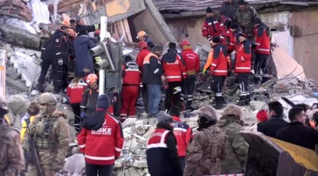 Elazığ depreminin ardından gündem olan uygulama! İnternet gerekmiyor