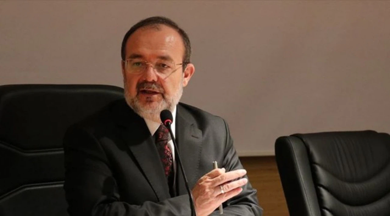 Eski Diyanet İşleri Başkanı Görmez'den Bilim ve Sanat Vakfı'na kayyum atanmasına tepki
