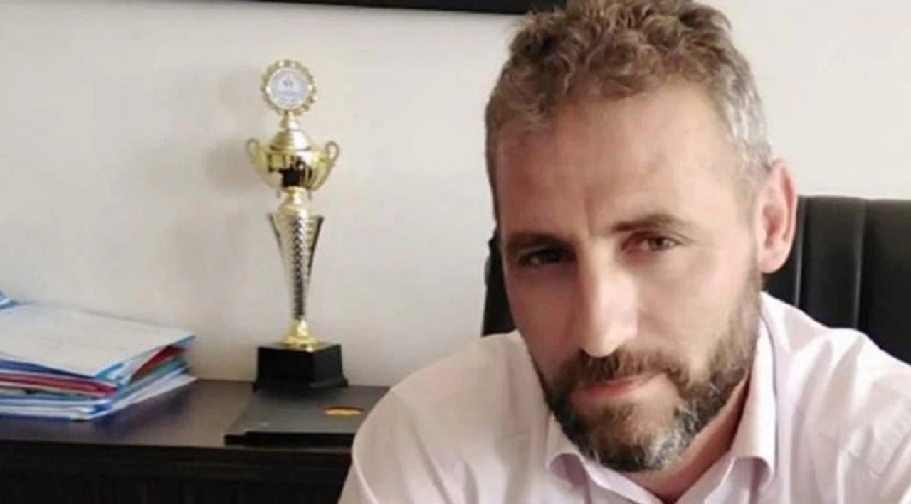 'Karma eğitim baş belası' paylaşımı yapan okul müdürü: Telefonum akşamları çocuklarımın elinde oluyor, onlar yapmıştır