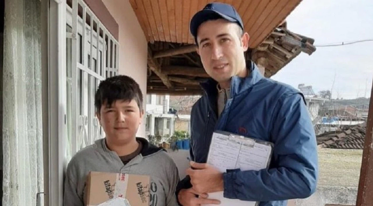 'Köyün girişinden direk gel, hiç sapma, orada cami var' adresli kargo sahibine teslim edildi