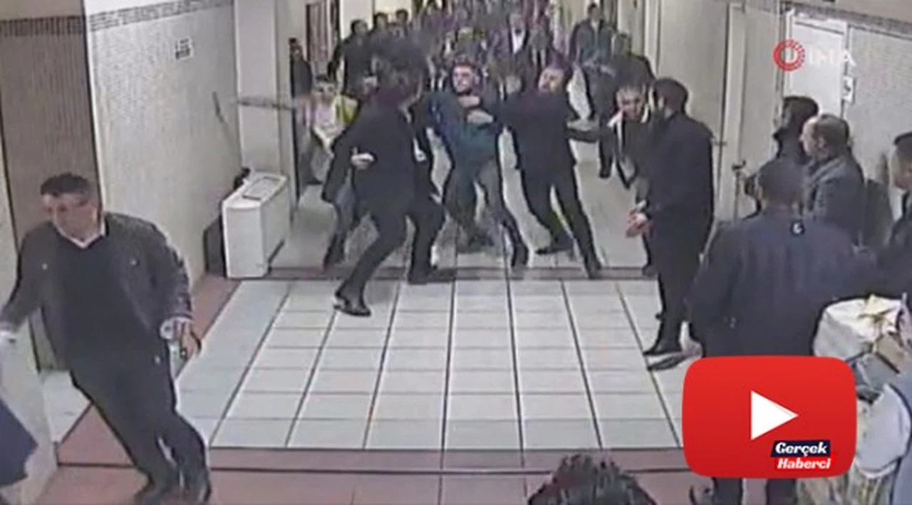 Bakırköy Adliyesi'nde avukata darp güvenlik kamerasında