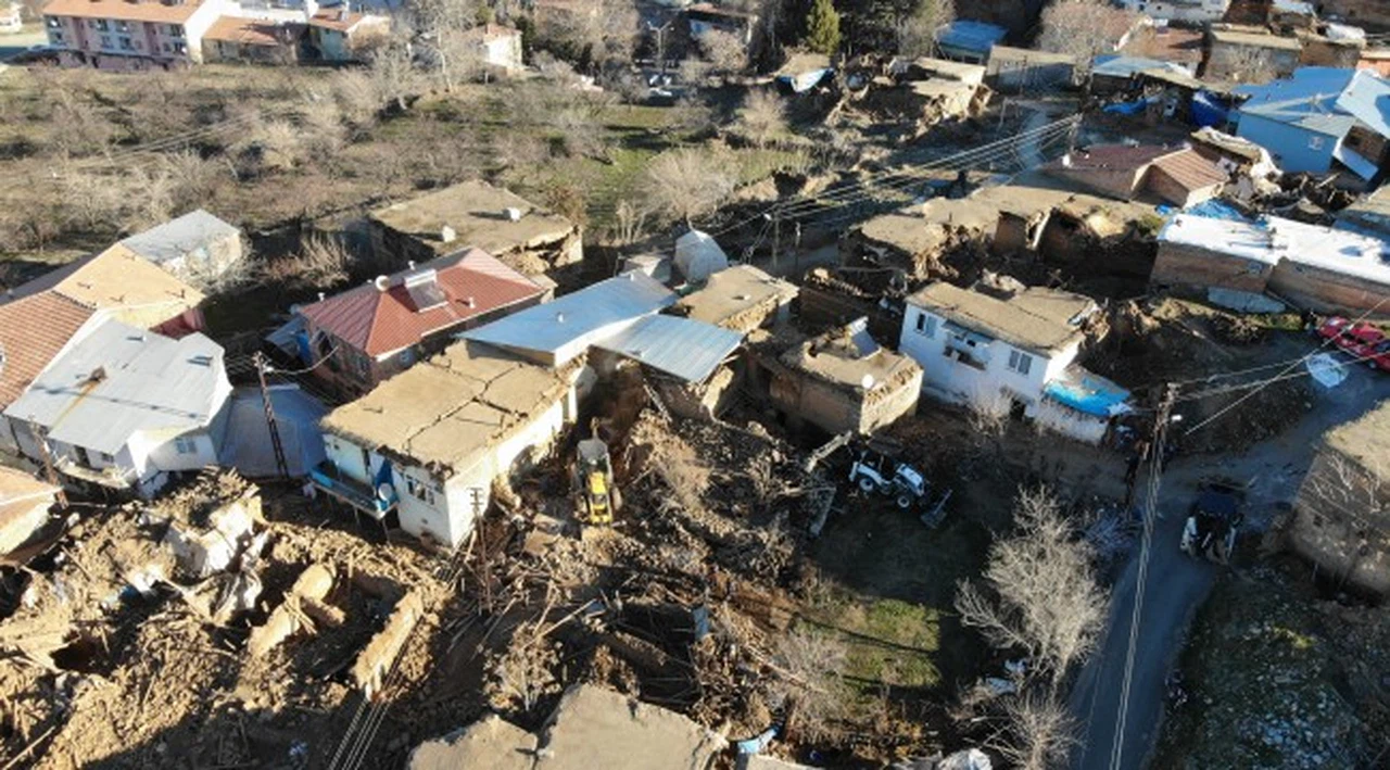 Deprem bölgesinde pancar üreticilerine erken ödeme