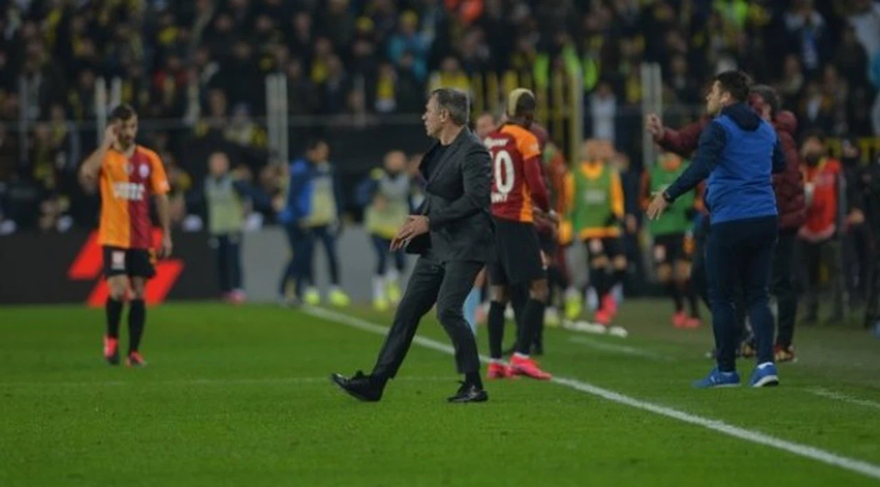 Fenerbahçe teknik direktörü Ersun Yanal PFDK'ya sevk edildi